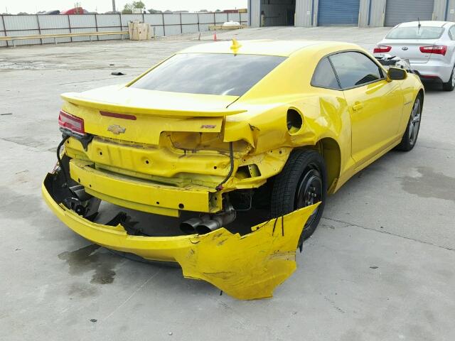 2G1FB1E34E9223614 - 2014 CHEVROLET CAMARO LT YELLOW photo 4