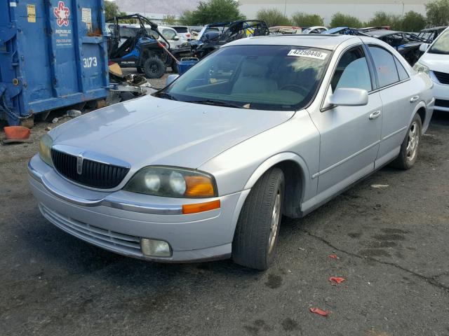 1LNHM87A7YY782603 - 2000 LINCOLN LS ვერცხლისფერი ფოტო 2