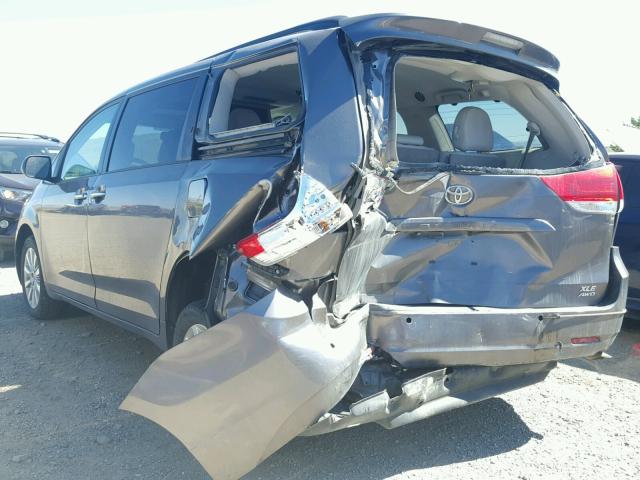 5TDDK3DC0DS070392 - 2013 TOYOTA SIENNA XLE GRAY photo 3