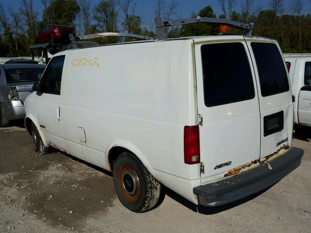 1GCDM19W11B129387 - 2001 CHEVROLET ASTRO WHITE photo 3