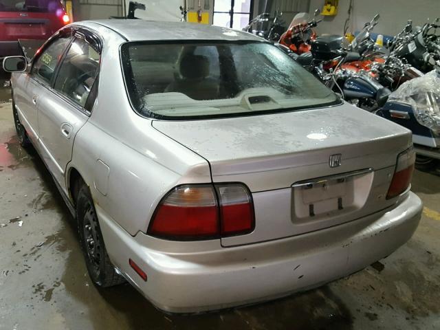 1HGCD568XVA172311 - 1997 HONDA ACCORD VAL GRAY photo 3