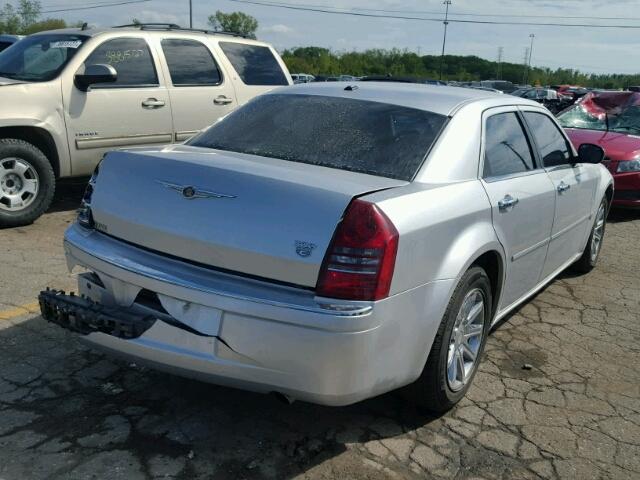 2C3KA63H86H269799 - 2006 CHRYSLER 300C SILVER photo 4