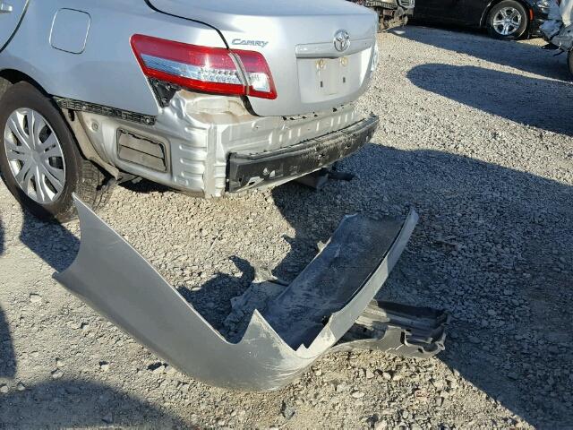 4T4BF3EK5AR085321 - 2010 TOYOTA CAMRY BASE SILVER photo 9