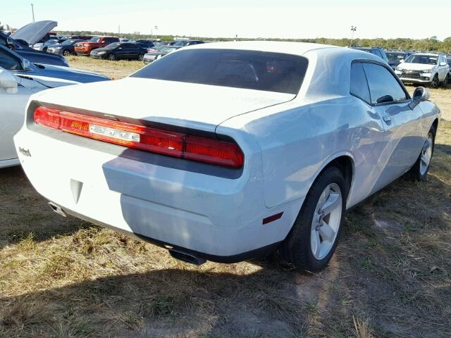 2C3CDYAG4EH285806 - 2014 DODGE CHALLENGER WHITE photo 4