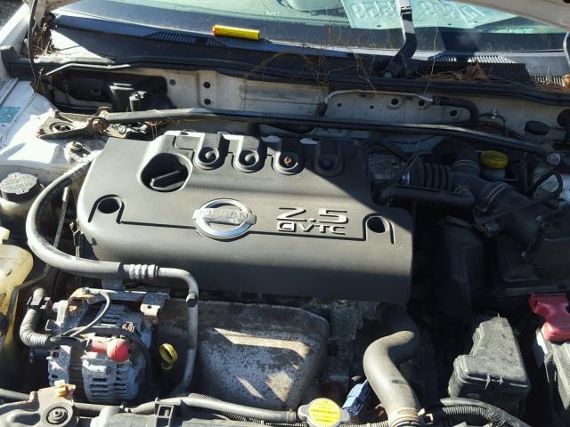 3N1AB51D52L713143 - 2002 NISSAN SENTRA WHITE photo 7