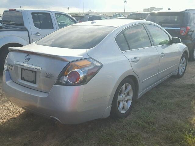 1N4BL21E98C127769 - 2008 NISSAN ALTIMA 3.5 SILVER photo 4