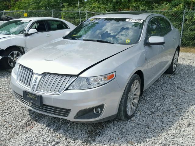 1LNHM93R69G624603 - 2009 LINCOLN MKS SILVER photo 2