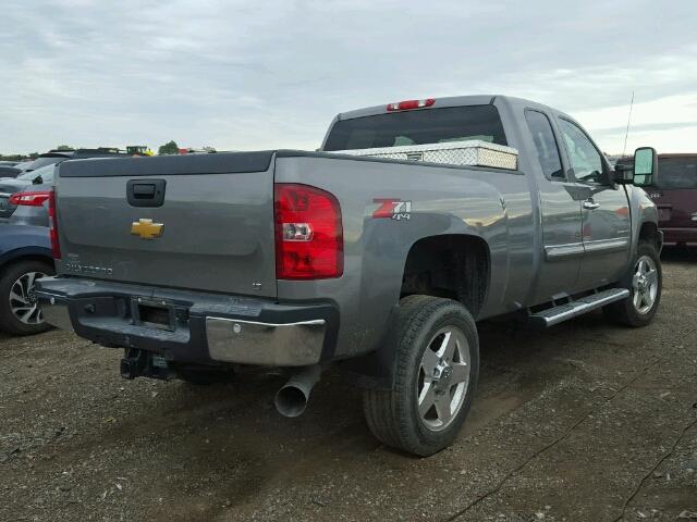 1GC2KXC82DZ319916 - 2013 CHEVROLET SILVERADO GRAY photo 4