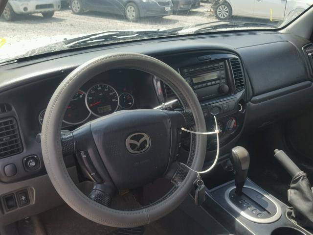 4F2CZ96105KM50508 - 2005 MAZDA TRIBUTE S WHITE photo 9