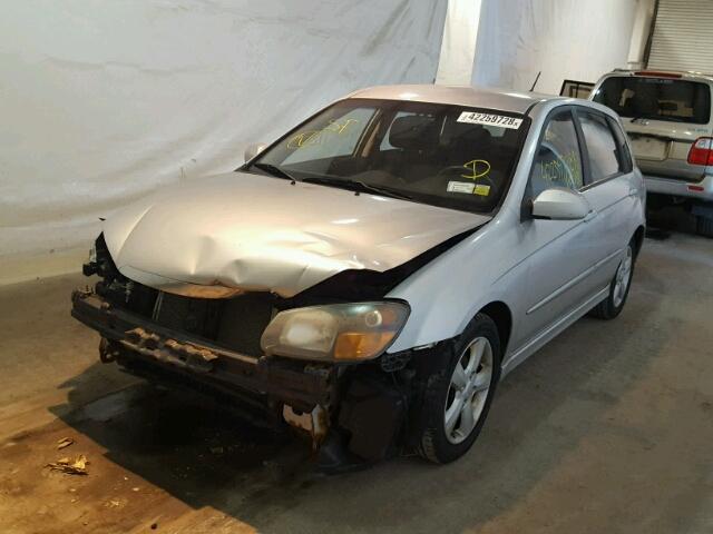 KNAFE162085018746 - 2008 KIA SPECTRA5 5 SILVER photo 2