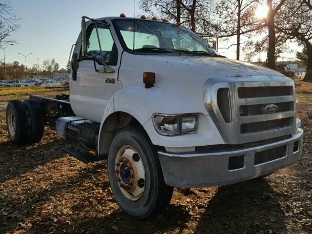 3FRWF75R66V228662 - 2006 FORD F750 SUPER WHITE photo 1