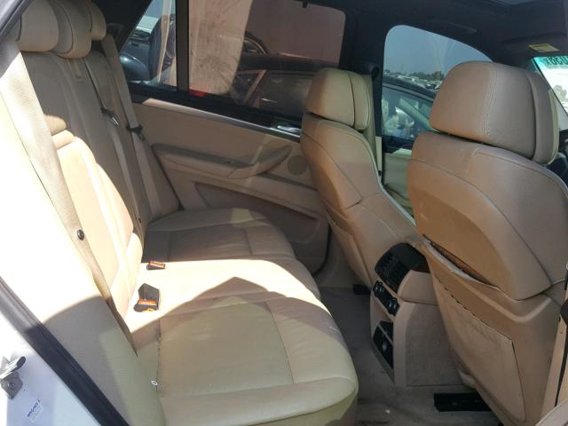 5UXFE8C56AL311559 - 2010 BMW X5 XDRIVE4 WHITE photo 6