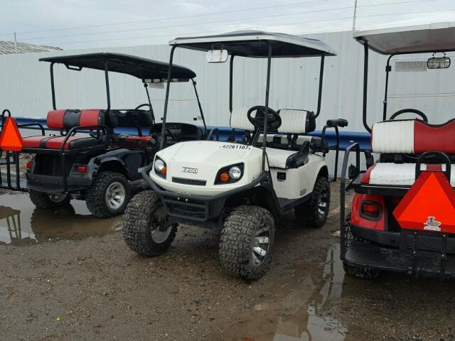 3000493 - 2013 EZGO GOLF CART WHITE photo 2