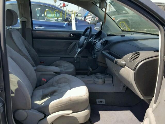 3VWCK31C65M405993 - 2005 VOLKSWAGEN NEW BEETLE 银色 照片 5