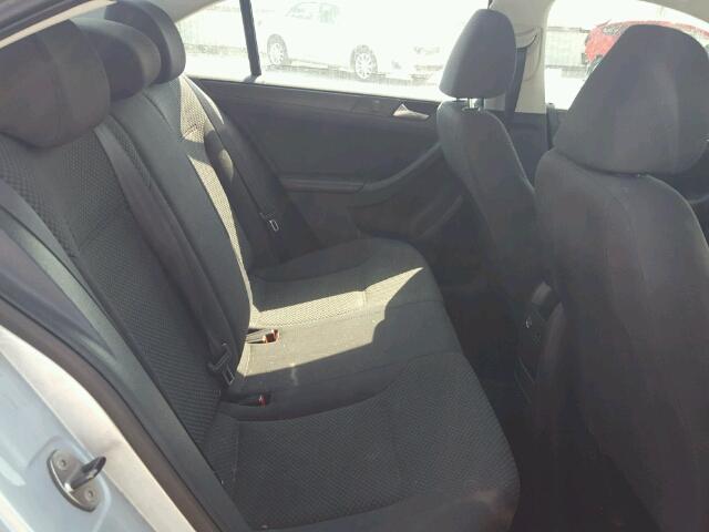 3VW2K7AJ3DM409788 - 2013 VOLKSWAGEN JETTA BASE Արծաթագույն լուսանկար 6