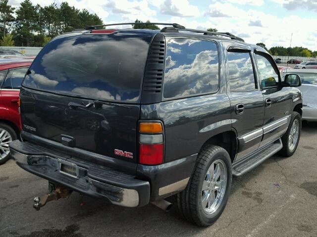 1GKEK13T75R112300 - 2005 GMC YUKON GRAY photo 4