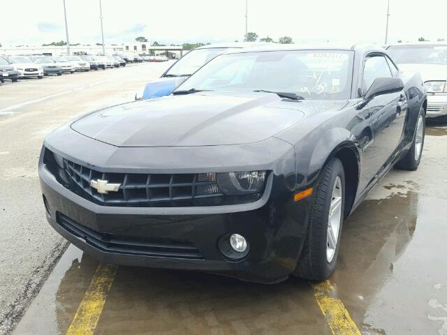 2G1FB1EV5A9188061 - 2010 CHEVROLET CAMARO BLACK photo 2