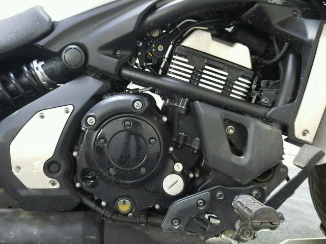 JKAENEA12FDA01533 - 2015 KAWASAKI EN650 A 白色 照片 11