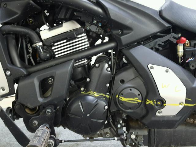 JKAENEA12FDA01533 - 2015 KAWASAKI EN650 A 白色 照片 12