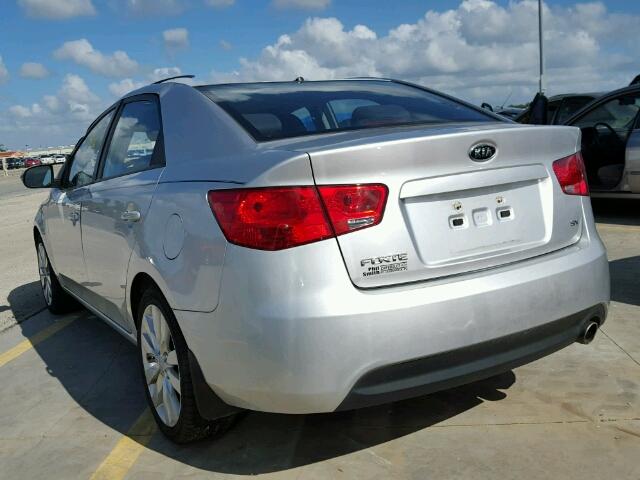 KNAFW4A39A5277305 - 2010 KIA FORTE SILVER photo 3