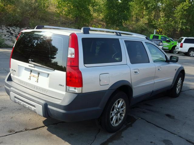 YV1SZ592651183920 - 2005 VOLVO XC70 SILVER photo 4