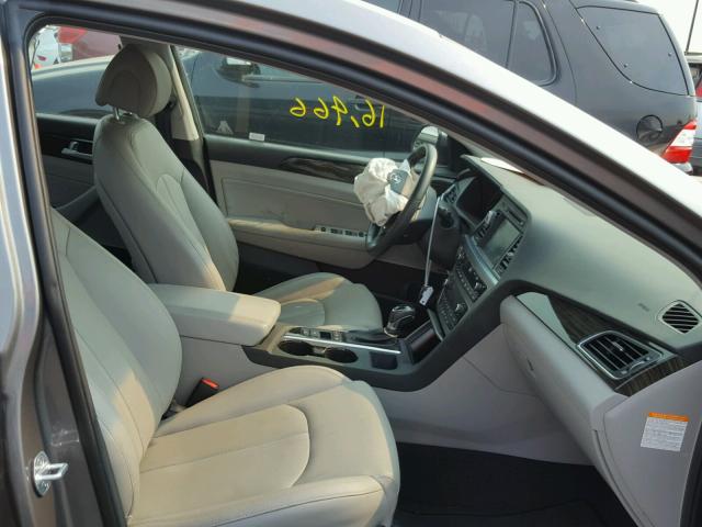 KMHE54L21HA072743 - 2017 HYUNDAI SONATA PLU GRAY photo 5