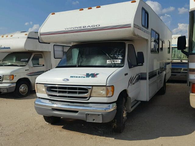 1FDLE40S8VHA22825 - 1997 WINNEBAGO MINNIE WHITE photo 2