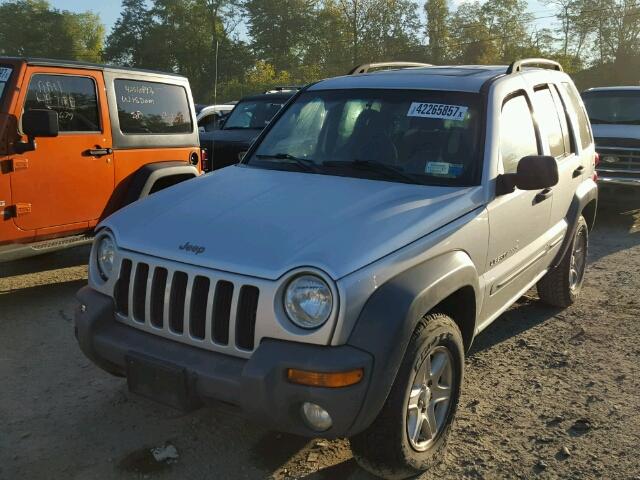 1J4GL48K73W518511 - 2003 JEEP LIBERTY SP SILVER photo 2