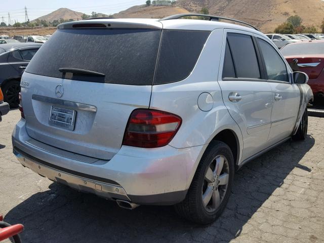 4JGBB75E16A046502 - 2006 MERCEDES-BENZ ML 500 SILVER photo 4