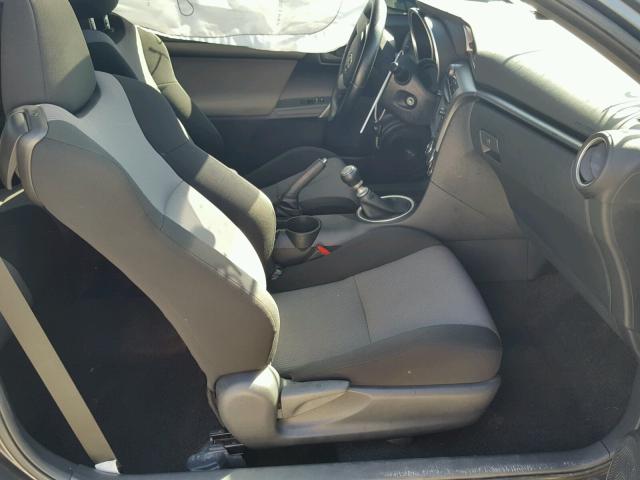 JTKJF5C70E3073196 - 2014 TOYOTA SCION TC 灰色 照片 5