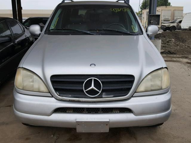 4JGAB72E8XA106499 - 1999 MERCEDES-BENZ ML 430 SILVER photo 9