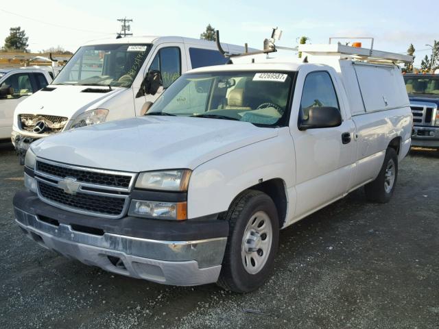 1GCEC14X97Z149135 - 2007 CHEVROLET SILVERADO WHITE photo 2