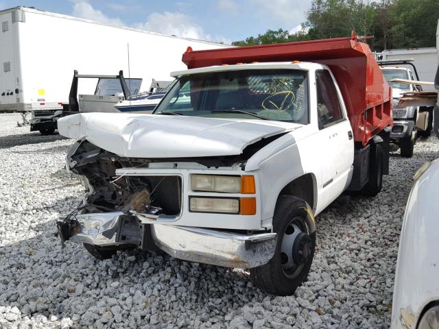 1GDJC34R0YF472936 - 2000 GMC SIERRA C35 WHITE photo 2