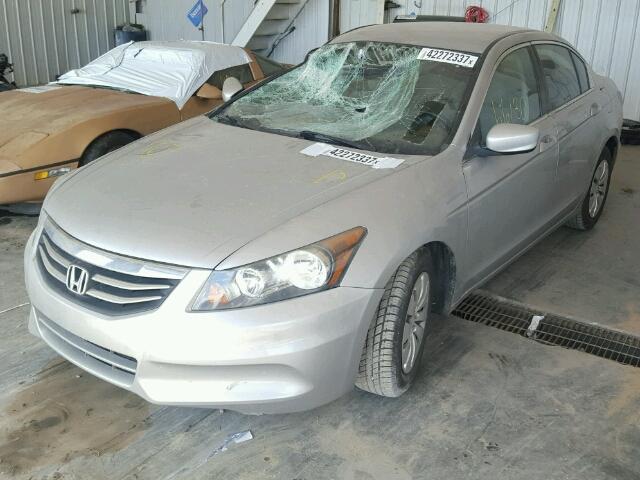 1HGCP2F38CA034869 - 2012 HONDA ACCORD SILVER photo 2