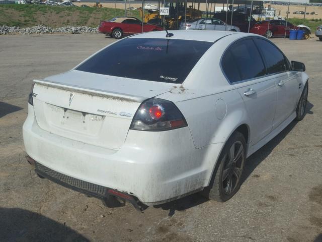 6G2EC57YX9L203051 - 2009 PONTIAC G8 GT WHITE photo 4