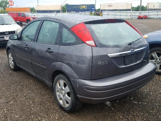 3FAFP37322R110595 - 2002 FORD FOCUS ZX5 GRAY photo 3