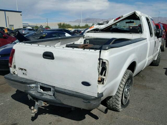 1FTSX20P06EA94521 - 2006 FORD F250 SUPER WHITE photo 4