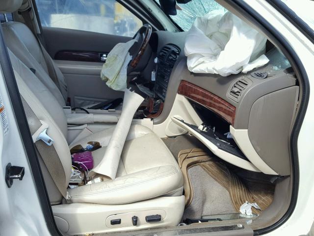 1LNHM87AX2Y690215 - 2002 LINCOLN LS 白色 照片 5