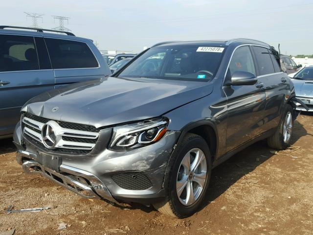 WDC0G4KB7HV006114 - 2017 MERCEDES-BENZ GLC 300 4M SILVER photo 2