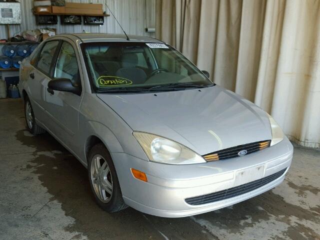 1FAFP34P7YW127535 - 2000 FORD FOCUS SILVER photo 1