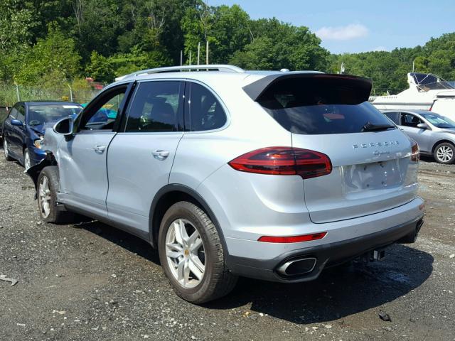 WP1AA2A2XGKA08908 - 2016 PORSCHE CAYENNE SILVER photo 3