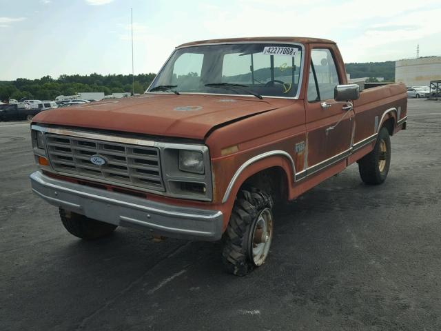 1FTHF2613FPB30187 - 1985 FORD F250 RED photo 2