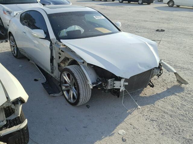 KMHHU6KH3AU028071 - 2010 HYUNDAI GENESIS CO WHITE photo 1