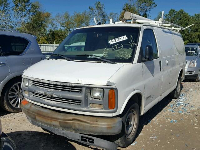 1GCFG25W911110622 - 2001 CHEVROLET EXPRESS G2 WHITE photo 2