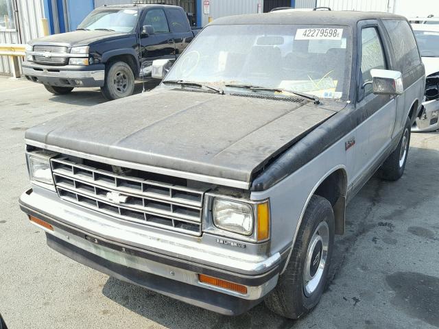 1G8CS18B4F8153360 - 1985 CHEVROLET BLAZER S10 BLACK photo 2