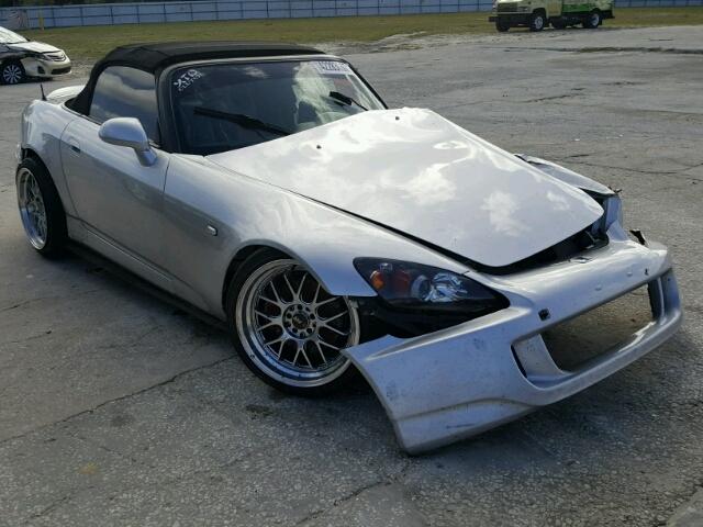 JHMAP21414T000119 - 2004 HONDA S2000 SILVER photo 1