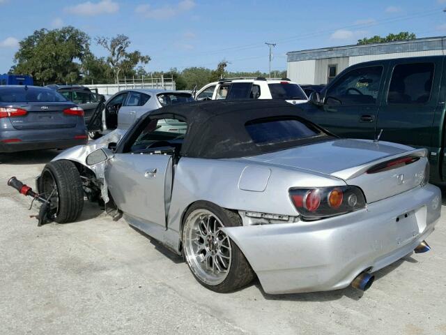 JHMAP21414T000119 - 2004 HONDA S2000 SILVER photo 3