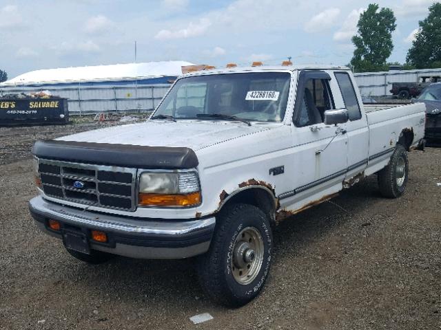 1FTHX26H8VEA73957 - 1997 FORD F250 WHITE photo 2