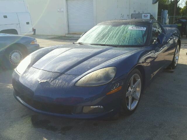 1G1YY24U055108531 - 2005 CHEVROLET CORVETTE BLUE photo 2