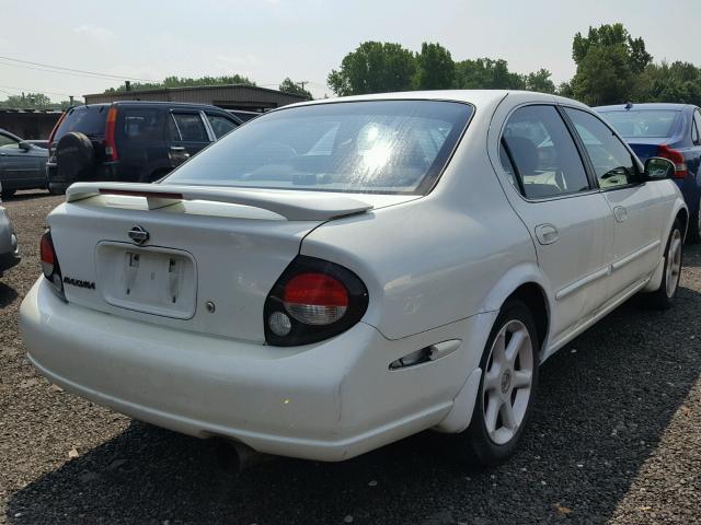 JN1CA31DX1T840593 - 2001 NISSAN MAXIMA GXE WHITE photo 4